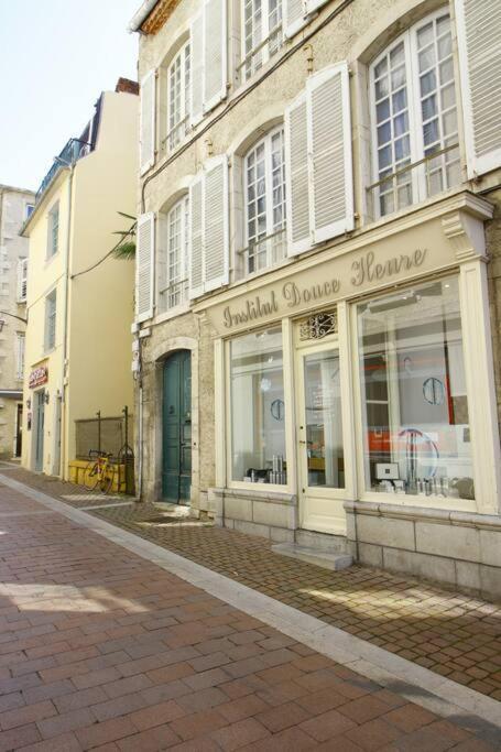 Quartier Historique Du Chateau Bel Appt Meuble Pau Esterno foto